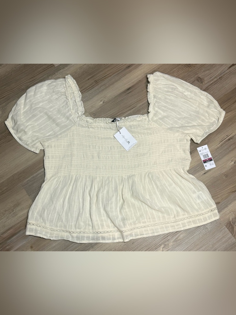 Jessica Simpson Women's Plus Waverly Cotton Smocked Blouse